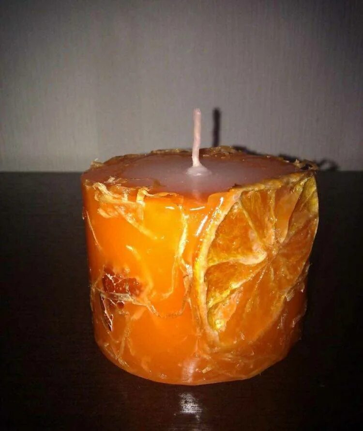 свечи из восковых листов. свечи своими руками. как сделать свечку из парафина. декоративные ароматические свечи. свечи красивые декоративные.