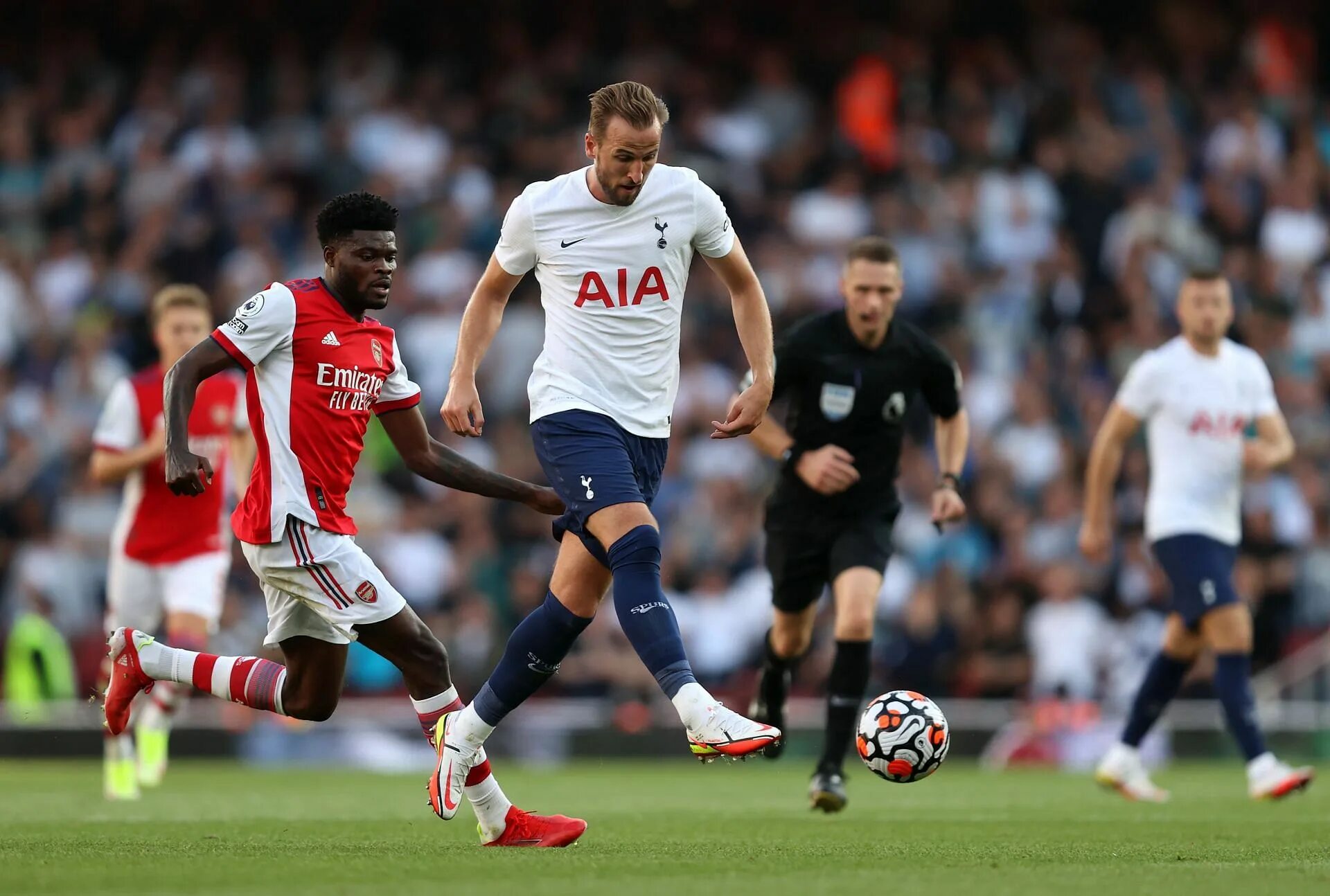 Tottenham hotspur. Арсенал tottenham. арсенал тоттенхэм хотспур. arsenal vs tottenham 2025. арсенал тоттенхэм дерби.