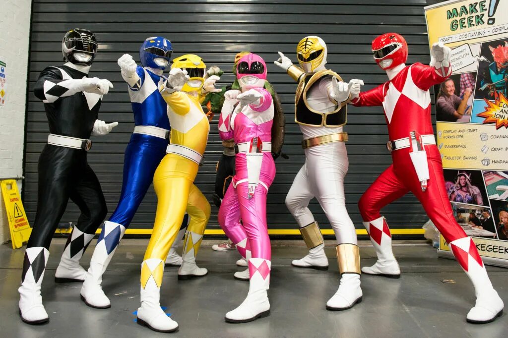 Могучие рейнджеры рпм. Go go power rangers. Рейнджеры 17. Power rangers постер. Самые первые рейнджеры.