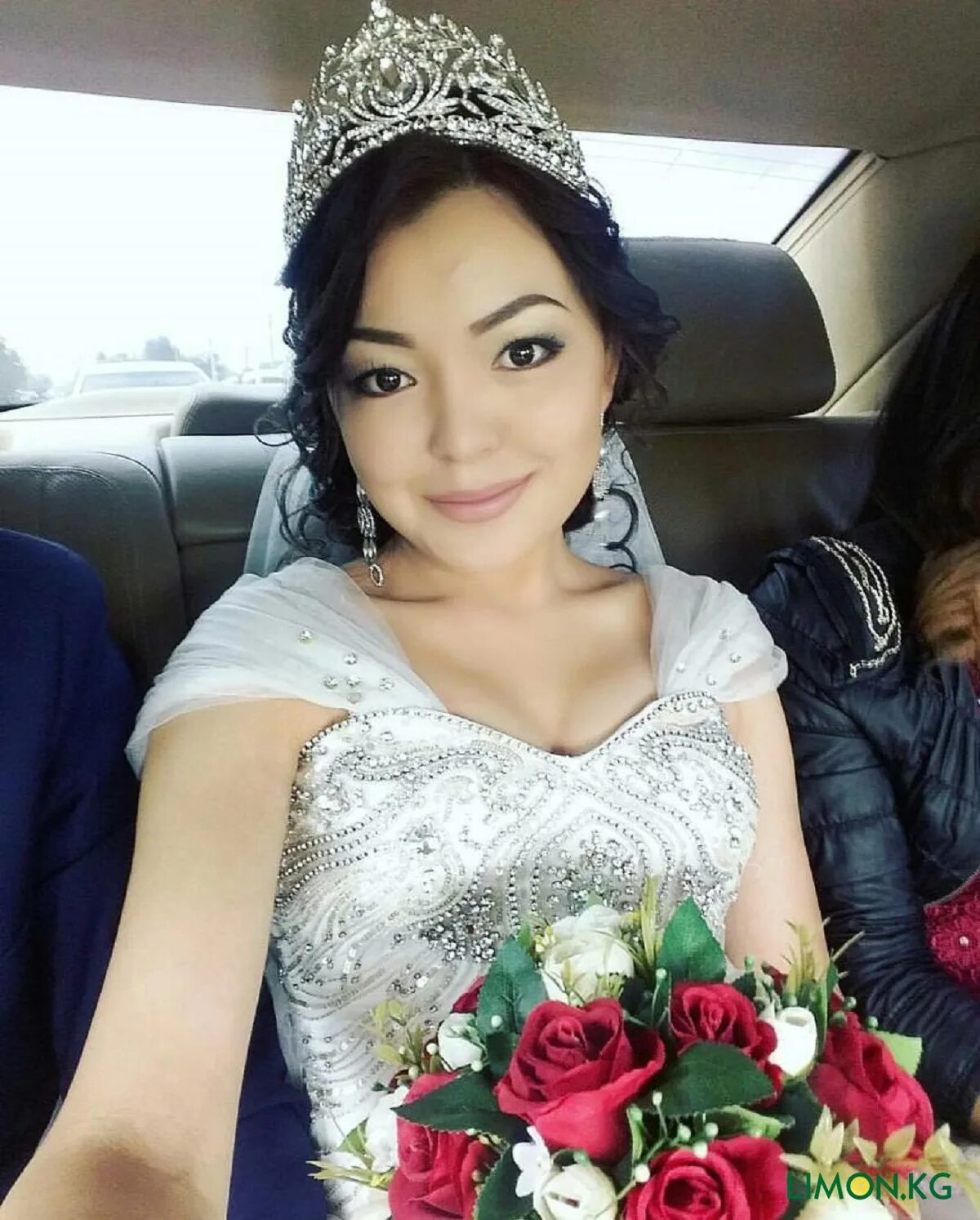 многоженец мусульманин. евгений пронин жена. араб и чеченка. евгений пронин с женой кристиной арустамовой. свадьба индонезийских мусульман.