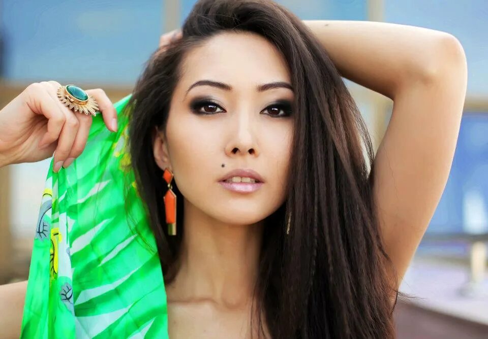 узбекские женщины. взрослые казахские женщины. красивые казашки. красивые киргизки. красавицы казашки.