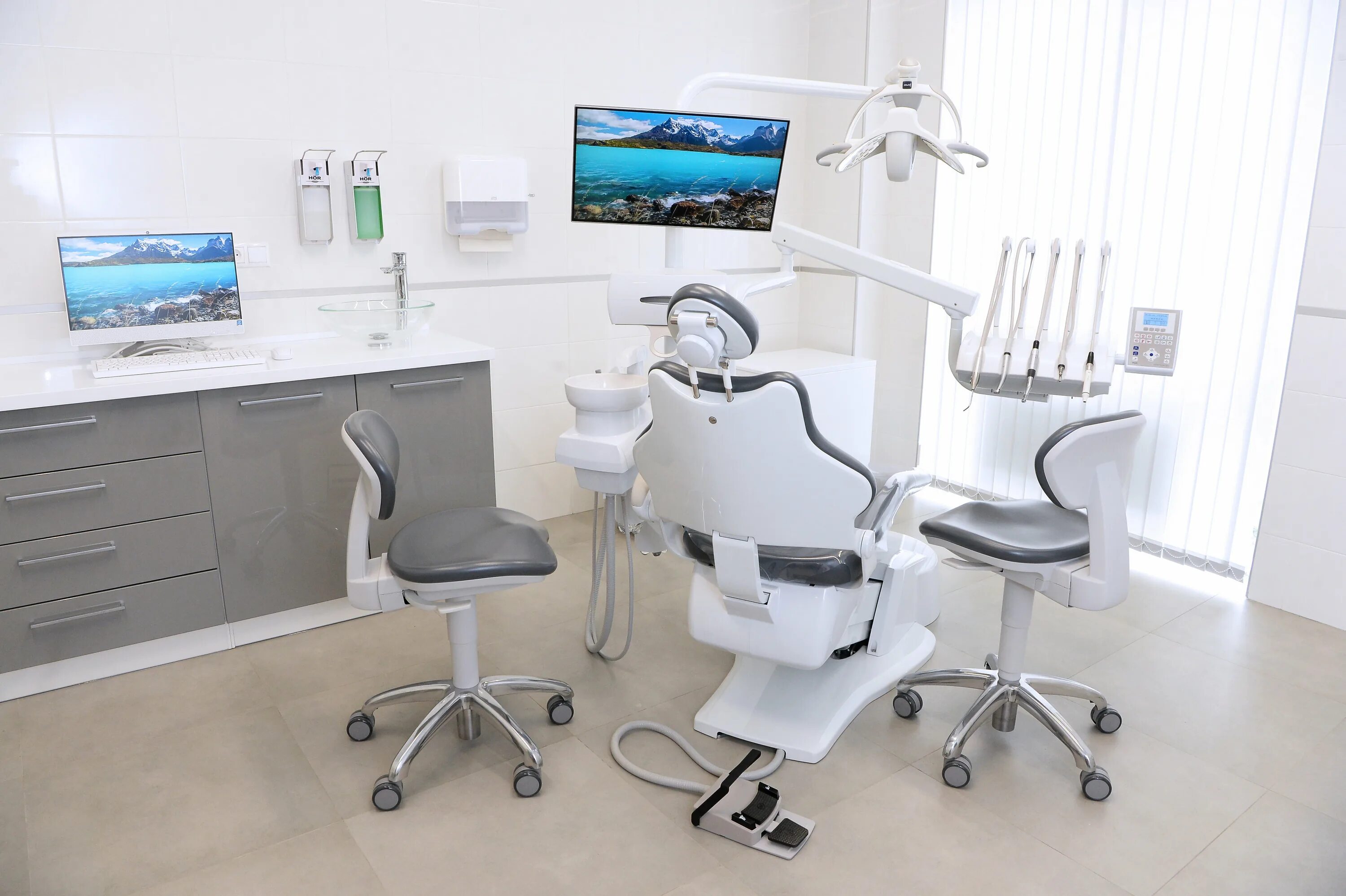 Клиника dentalroom Нижний Новгород. ДЕНТАЛРУМ РУСМЕД. Клиника РУСМЕД Нижний Новгород. Русмед пл свободы