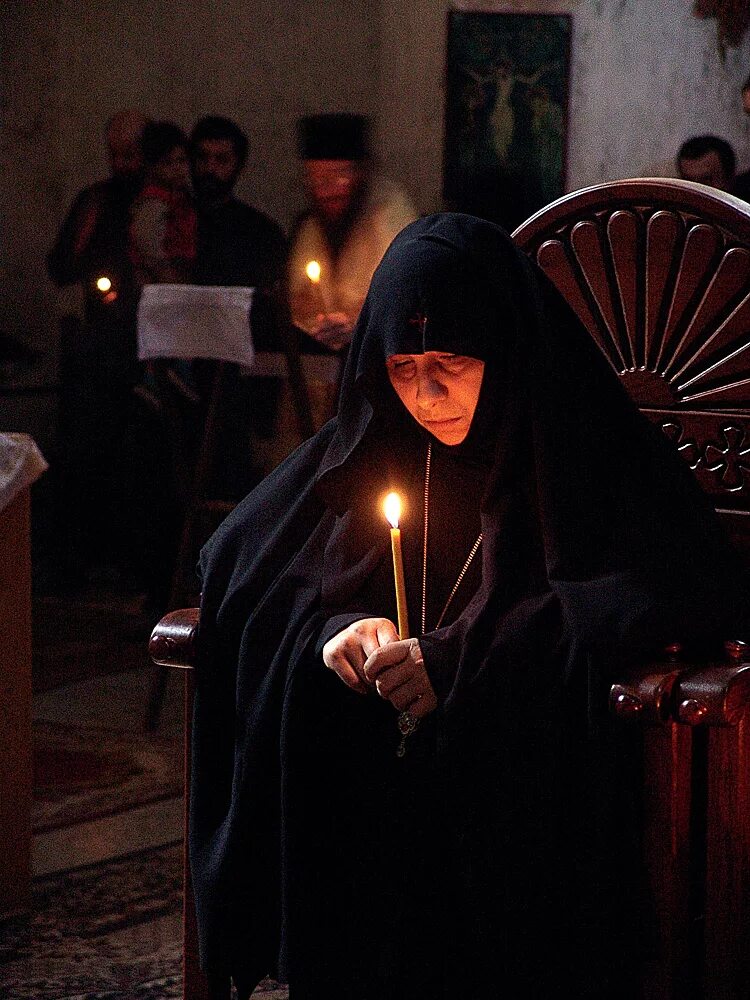 Любить молиться петь святое назначенье 5 класс. Монахиня Православие. Православные монахи монастырь. Монахиня молится. Монахиня христианство.