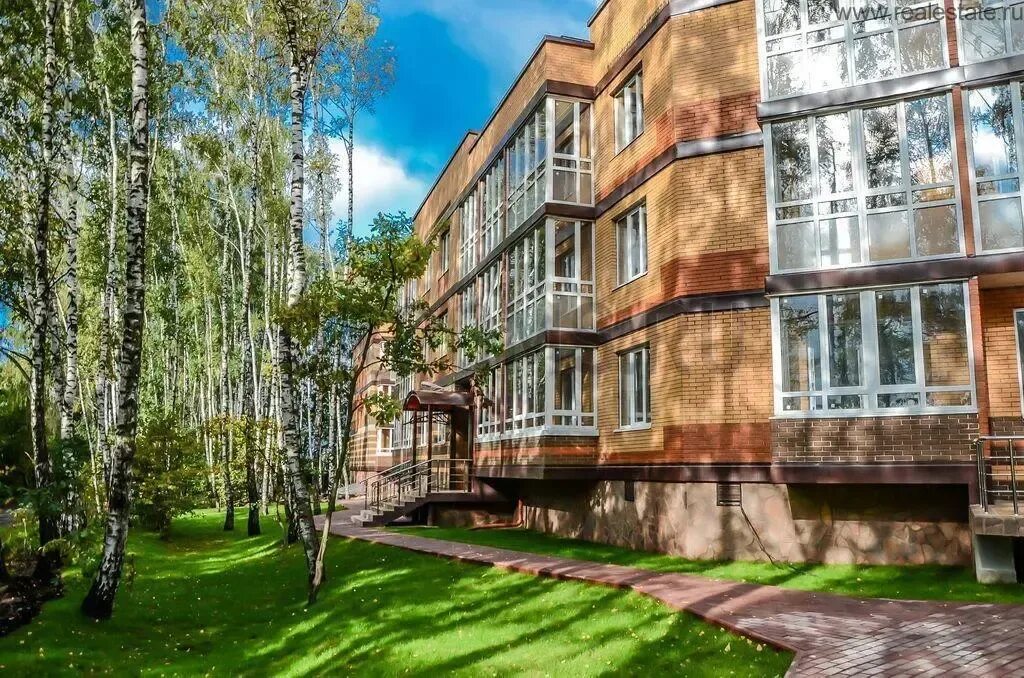 Потаповская роща 2к1. Бутовские аллеи потаповская роща. Бутовские аллеи, посёлок коммунарка. Южное бутово малоэтажная застройка. Потаповская роща 3к2.