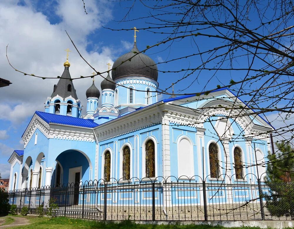 Храм Успения Пресвятой Богородицы Лабинск. Свято Успенский храм Лабинск. Община краснодарский край