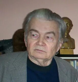 Писатель сокол