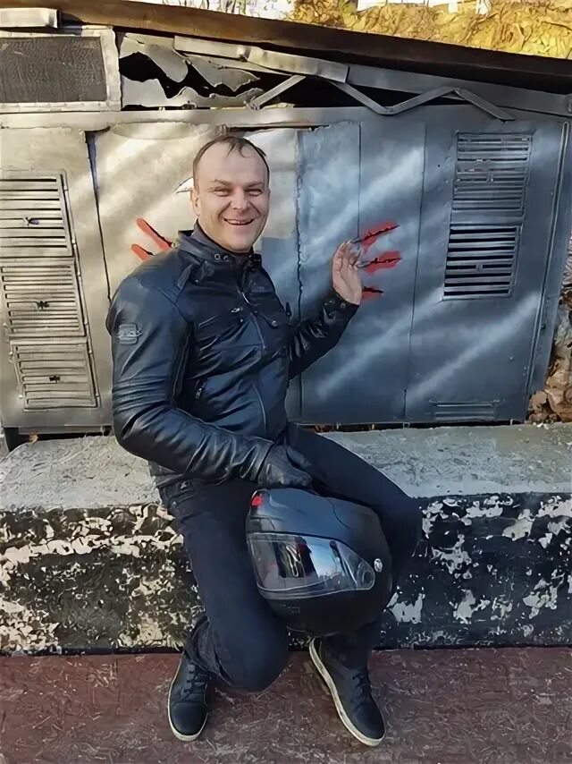 Продавец дрок уголь. Продавец дрок уголь