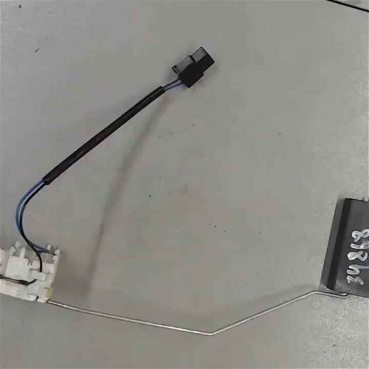 8. ауди а6 с5 датчик топлива. датчик уровня топлива ауди а6. датчик уровня топлива ауди а6 с5 2. датчик уровня топлива ауди а6.