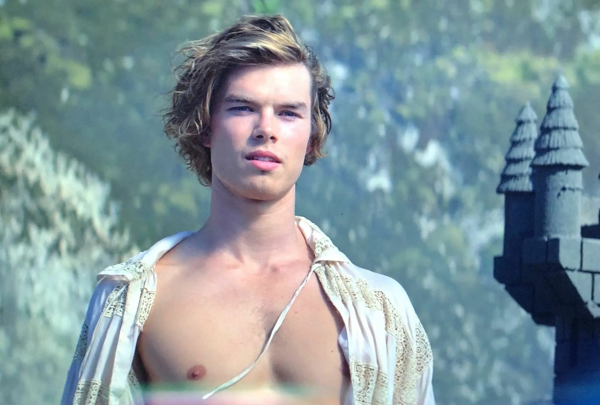 Леденящие душу приключения сабрины (2018). Леденящие душу приключения сабрины калибан. Сэм корлетт австралийский актёр. Сэм корлетт фото. Леденящие душу приключения сабрины калибан.