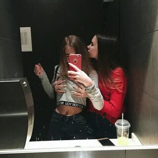Пошлые подруги тг