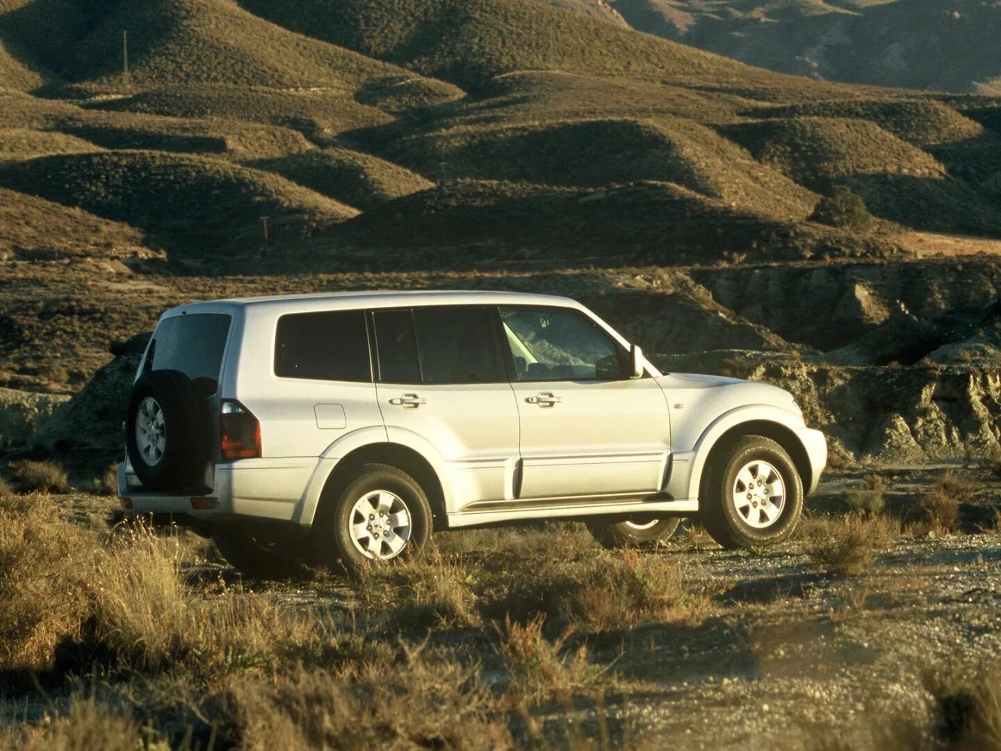 Mitsubishi Pajero 2003-2006. Митсубиси Паджеро 3. Mitsubishi Pajero 3 2003.