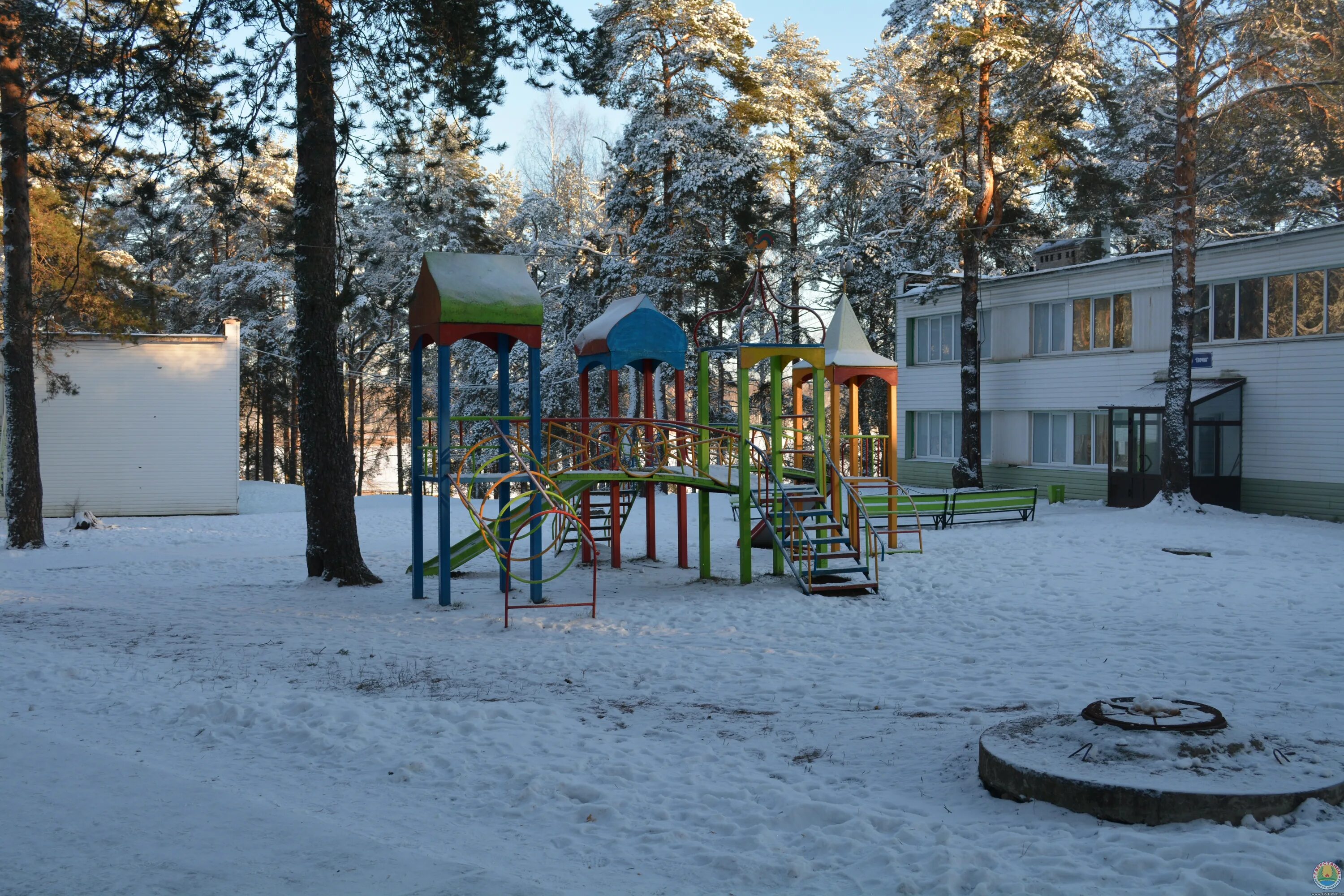 Великий дол. Лагерь Гверстянец Новгородская. Детский лагерь Гверстянец Великий Новгород. Новгородская область Гверстянец лагерь Гверстянец детский.