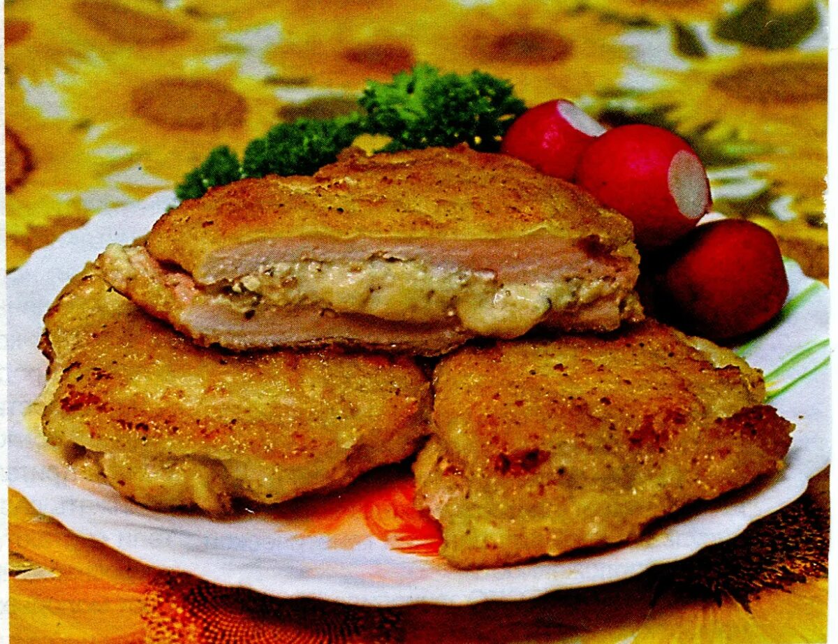 Отбивные из филе курицы на сковороде. Отбивные из свинины. куриные отбивные. курица в кляре в духовке. отбивные из куриного филе в кляре.