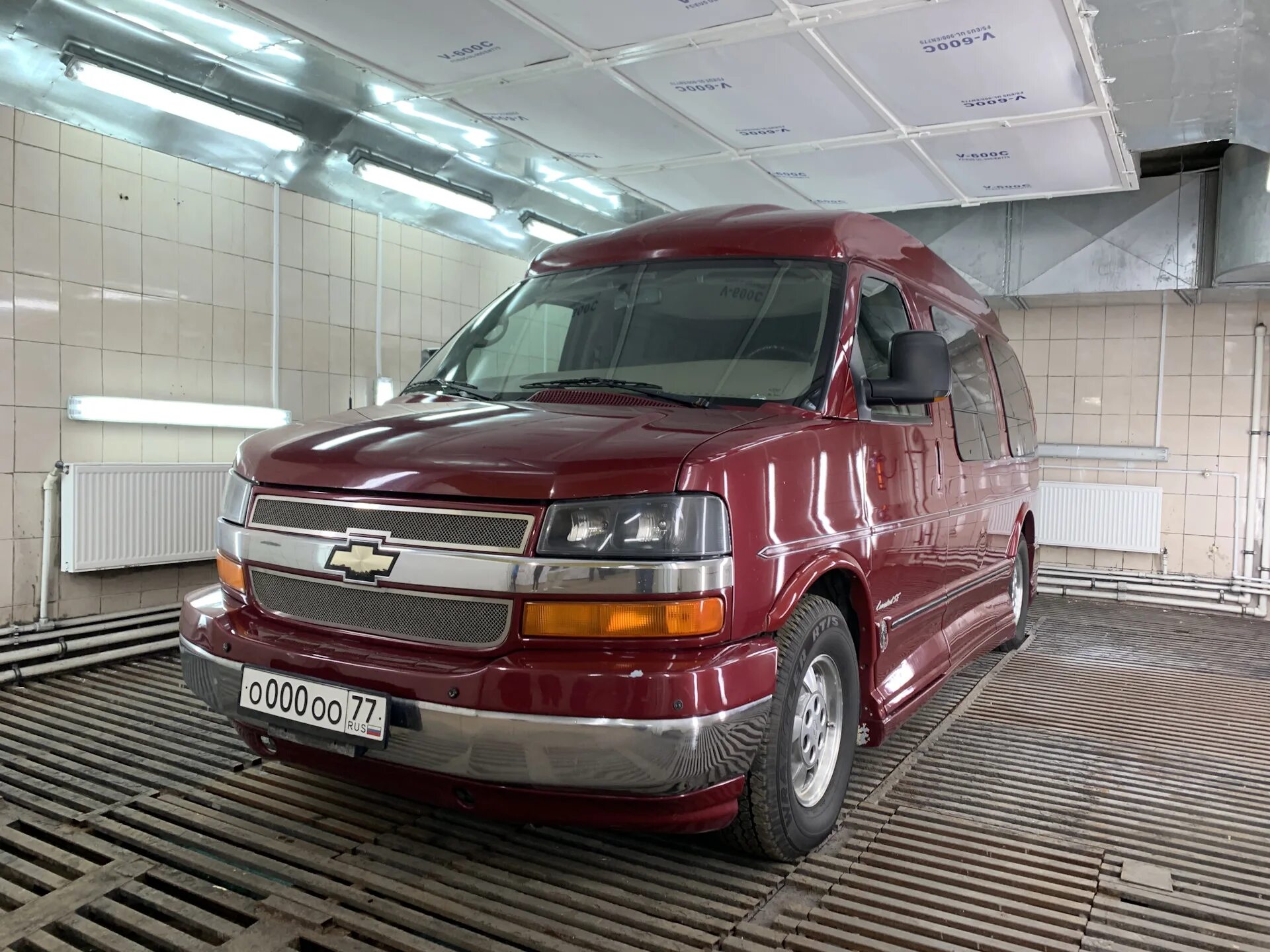 Шевроле экспресс с пробегом в россии. Chevrolet Express 2022. Chevrolet Express gmt620. Chevrolet Express 2021. Шевроле экспресс 2023 новый.