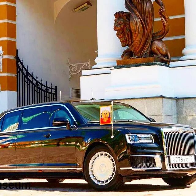 Зил кортеж для президента. Зил проект кортеж. Машина аурус на белом фоне. Как можно создать кортеж. Кортеж путина 2005.