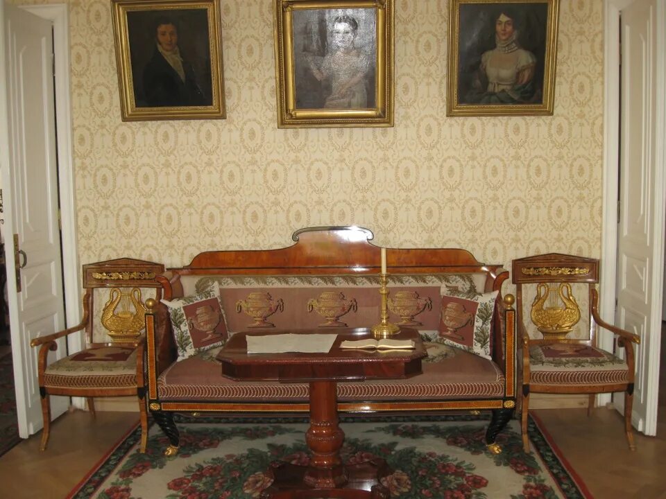 Детская лермонтова в тарханах. Тарханы лермонтов усадьба. гостиная лермонтова в тарханах. музей имени лермонтова в тарханах.