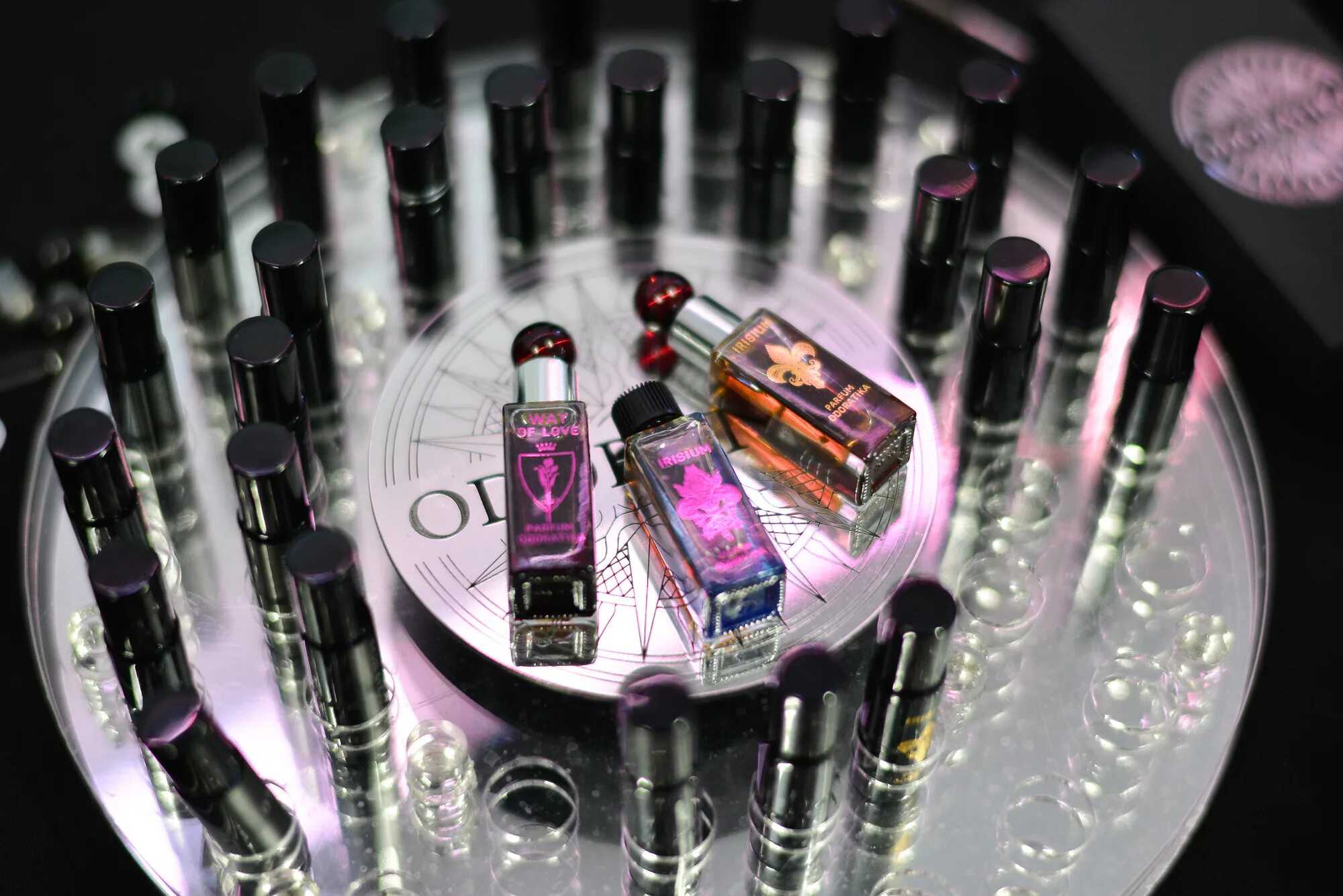 парфюмеров интернет магазин парфюмерии. парфюмер духи. жером эпинетт парфюмер. Legrand. Marie de medicis 12 parfumeurs francais.