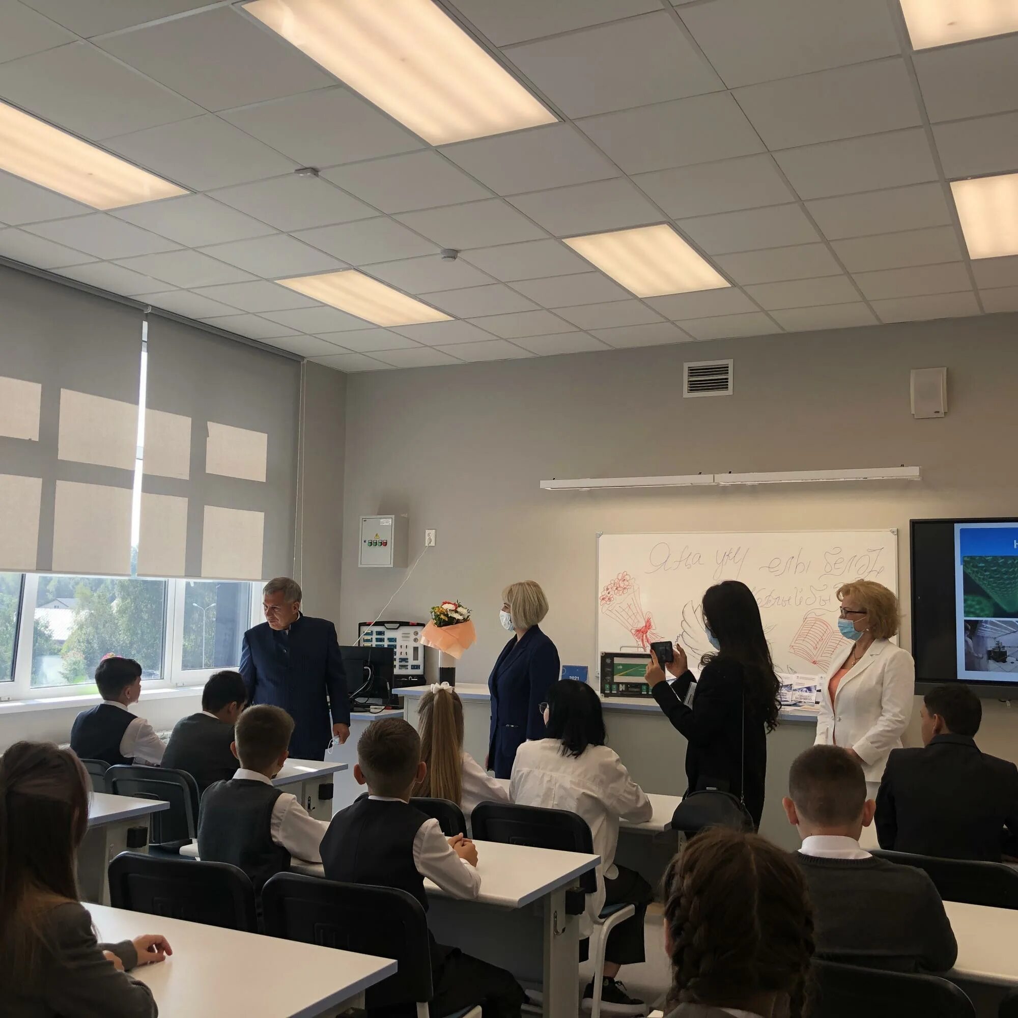 188 лицей казань салават. 182 лицей казань салават купере. лицей бионика. многопрофильный лицей бионика казань. школа унбер казань.