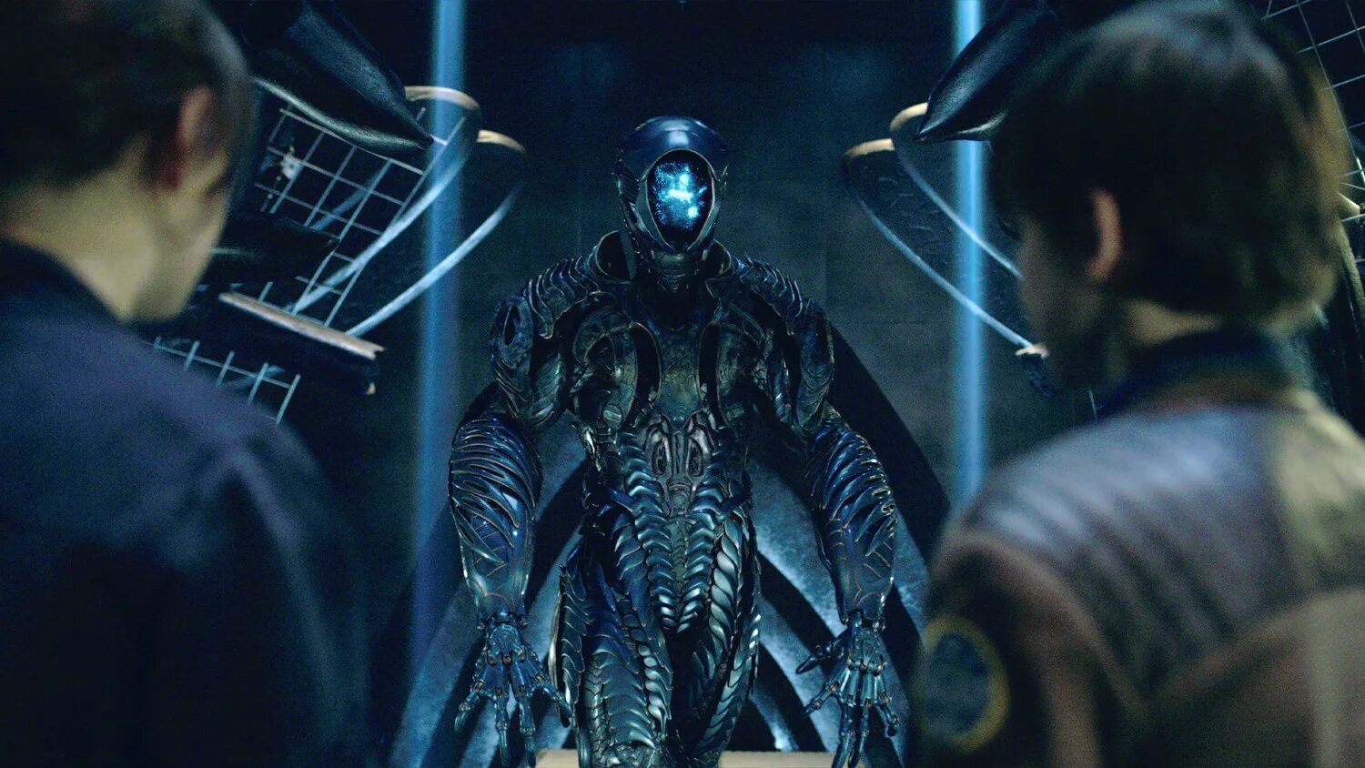 Lost in space сериал 2018. Затерянные в космосе 1 сезон 1 серия. Затерянные в космосе lost in space. Затерянные в космосе lost in space. Затерянные в космосе сериал 2018.