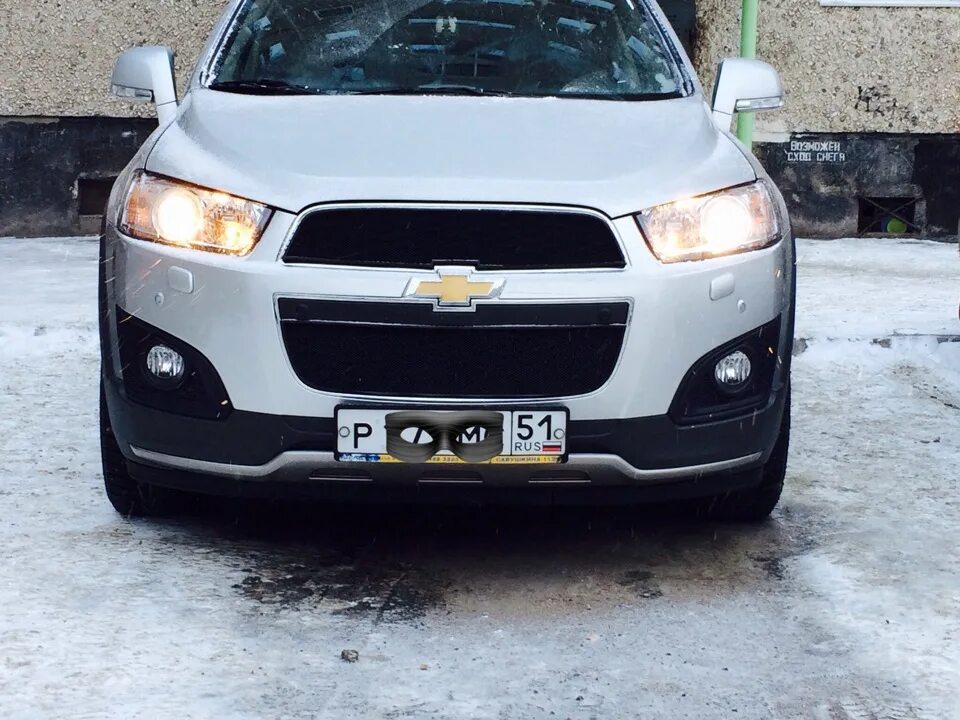 Chevrolet Captiva 2014 бампер. Chevrolet Captiva 2015 бампер передний. Бампер передний Chevrolet Captiva 2014. Накладка на бампер Шевроле Каптива 2014.