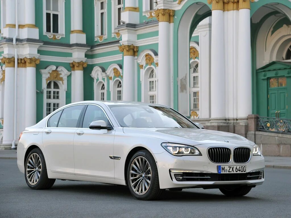Бмв 7 россия. BMW 750li f01. BMW 7 Series f01. BMW f01 730d. BMW 730i f01.