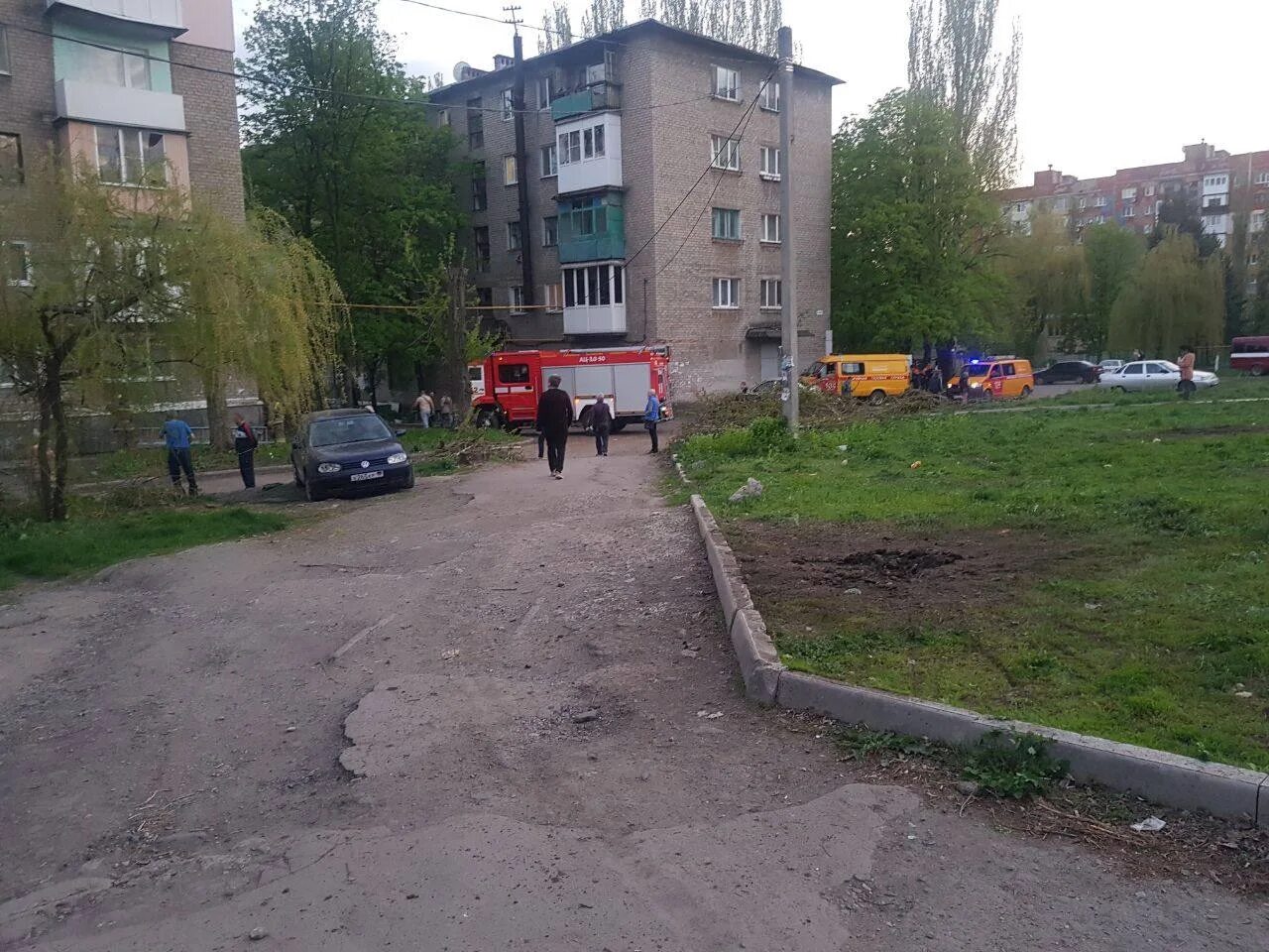 Авария в макеевке вчера на красном рынке. Донецк макеевка. Сводки днр макеевка. Макеевка сейчас. 2 автобус макеевка.