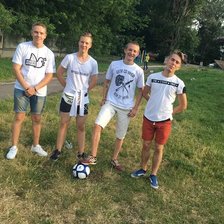 Ноу нейм брянск. Ноу нейм брянск. Kingsname москва. Нонейм брянск ресторан. Kingsname москва.