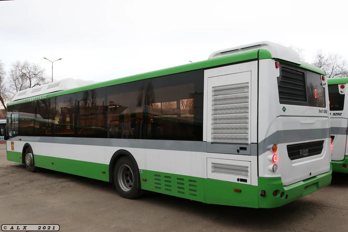 533 маршрутка расписание янино. Автобус 533. автобус 79 ижевск лиаз 5292 67. маршрутка 533 янино.