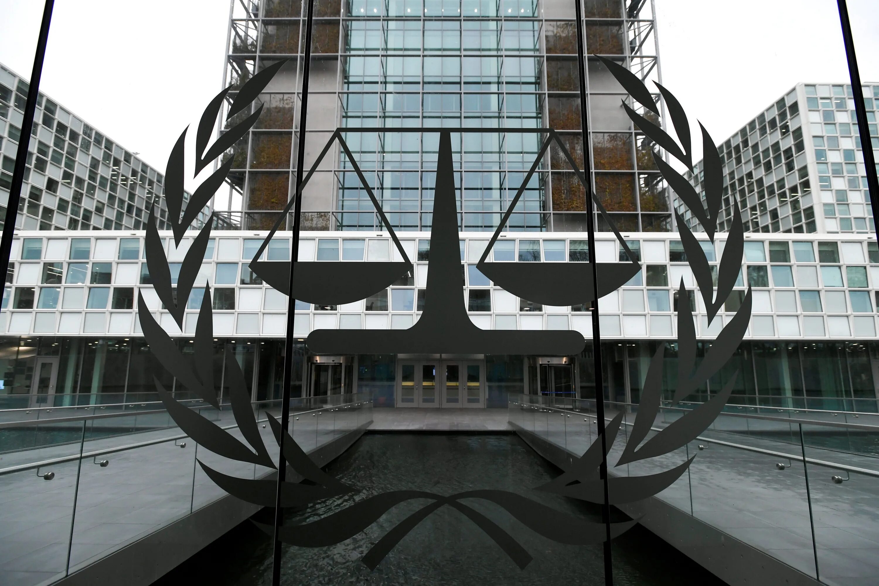 Международный Уголовный трибунал (Гаага). Международный Уголовный суд Гаага Нидерланды. Международного уголовного суда (МУС) В Гааге. Международный Уголовный суд ООН здание Гаага.