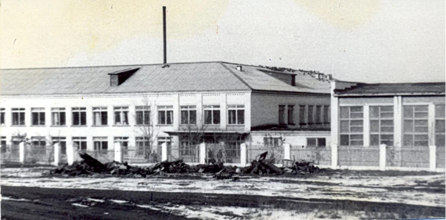 моу сош 7 железногорск курская область. ужур. 7 школа северодвинск. школа номер 7 железногорск курская. средней школе станицы переправной краснодарского края.