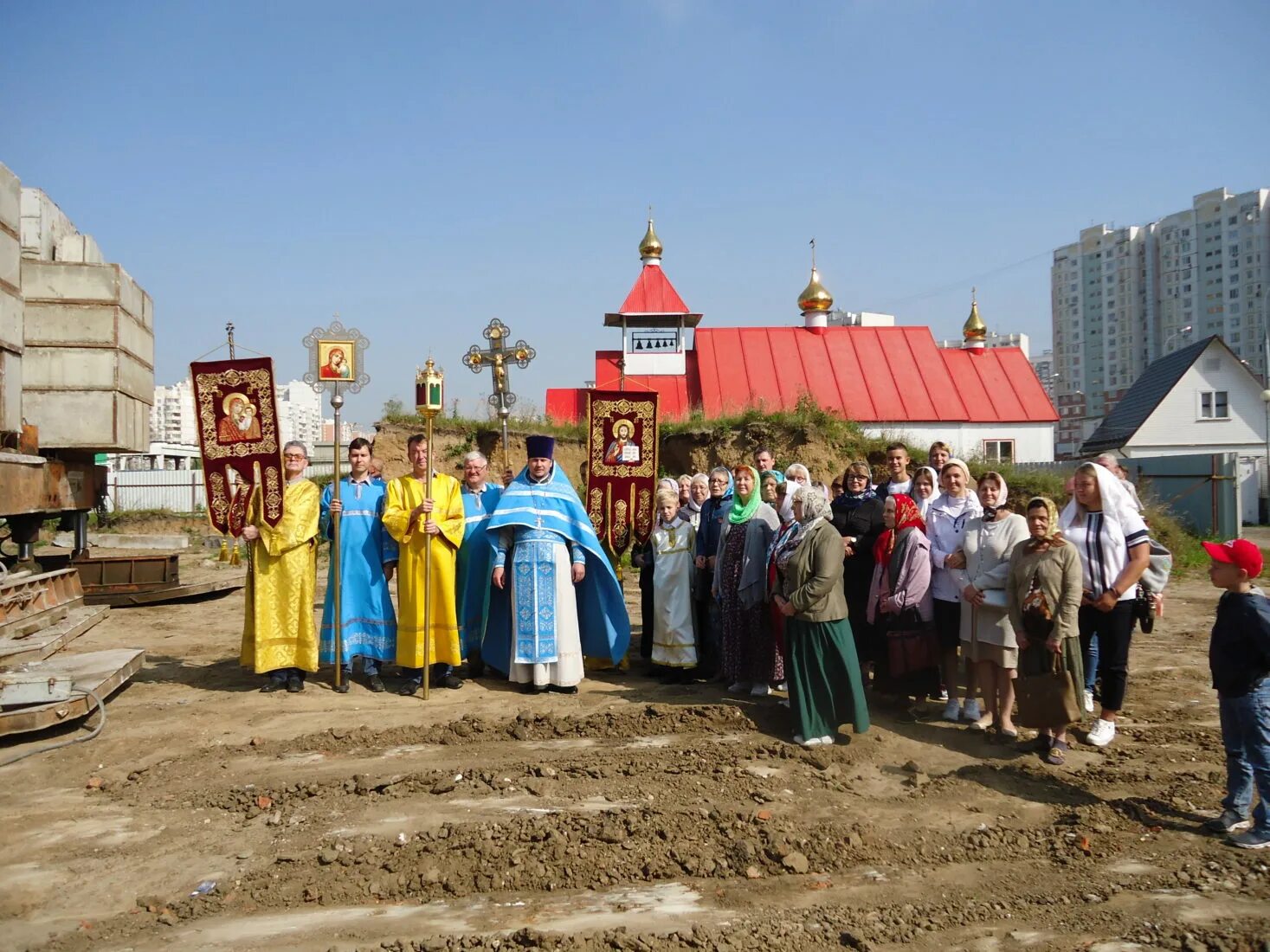 храм анатолия и протолеона в марьино расписание. храм в парке артема боровика. расписание службы в церкви в марьино. храм анатолия и протолеона в марьино расписание. храм анатолия и протолеона на братиславской расписание богослужений.