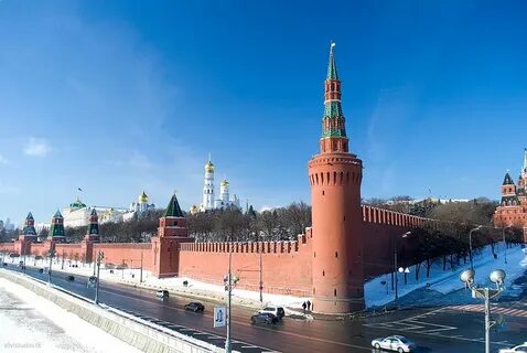 Сколько лет кремлю