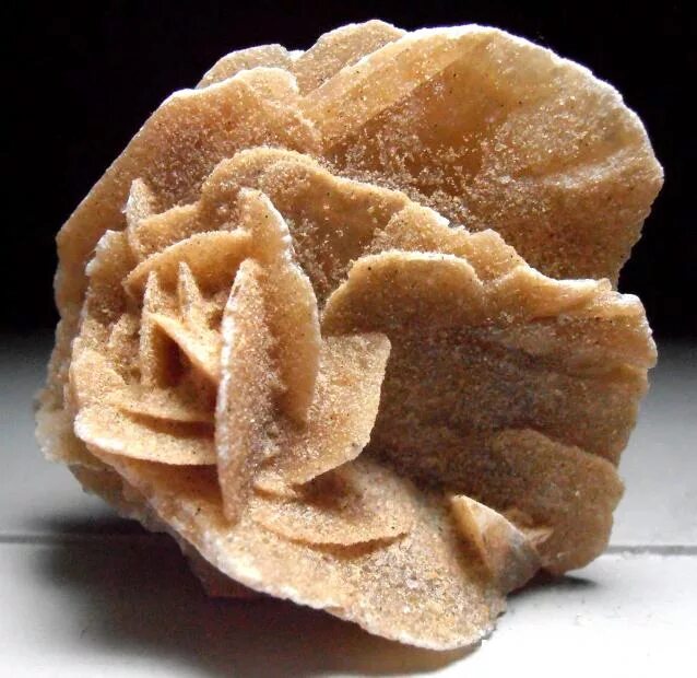 минералы пустыни