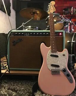 Fender mustang