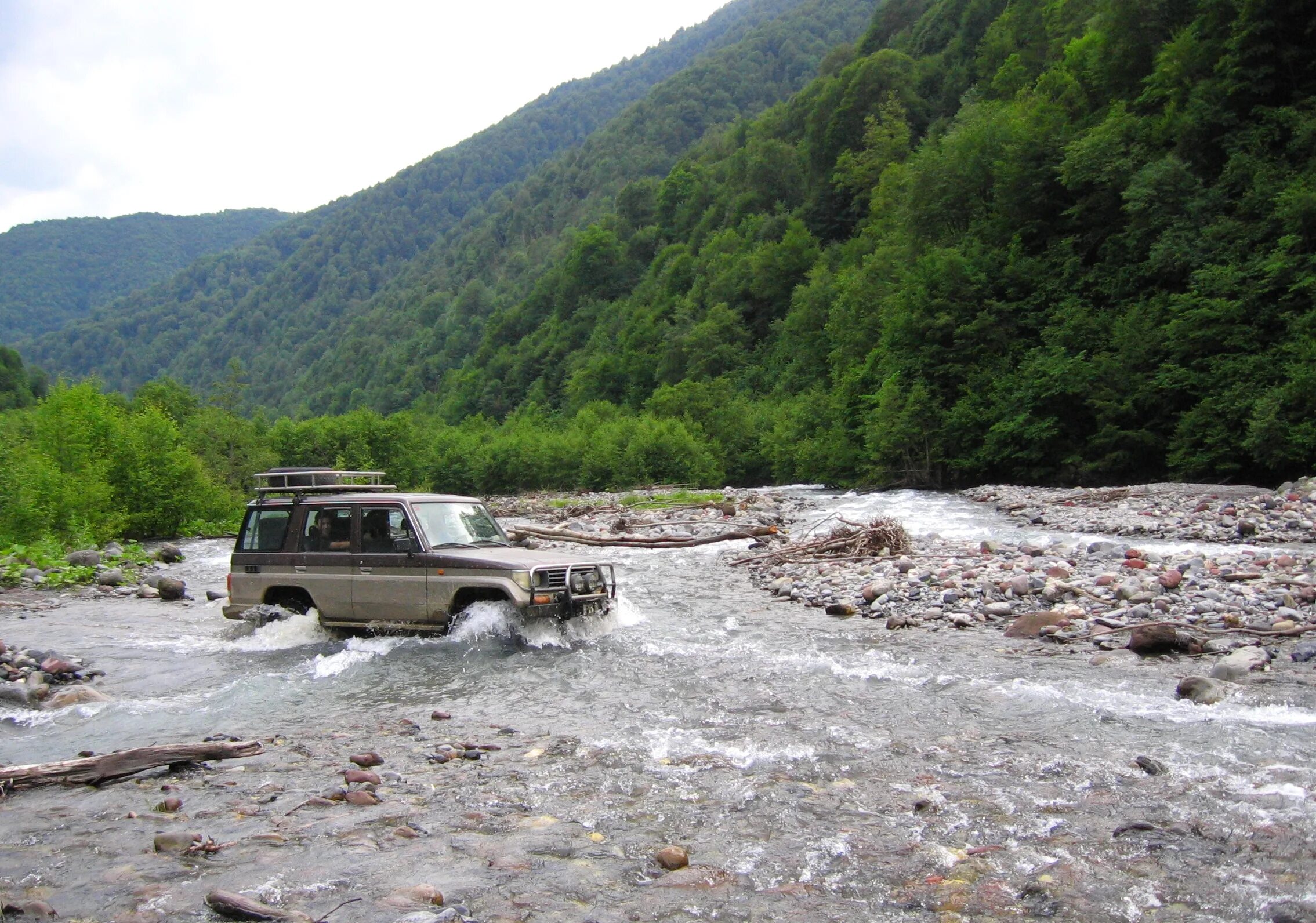 Ксани бани вскрылась. Ксанское ущелье Южная Осетия. Ксани (река). Ксани Ленингор. Река Ксани в Южной Осетии.