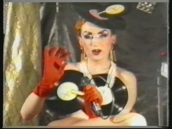 Майвенн фильмы. Пиратское телевидение. Пиратское телевидение. Пиратское телевидение. Пиратское телевидение фильм 2012.