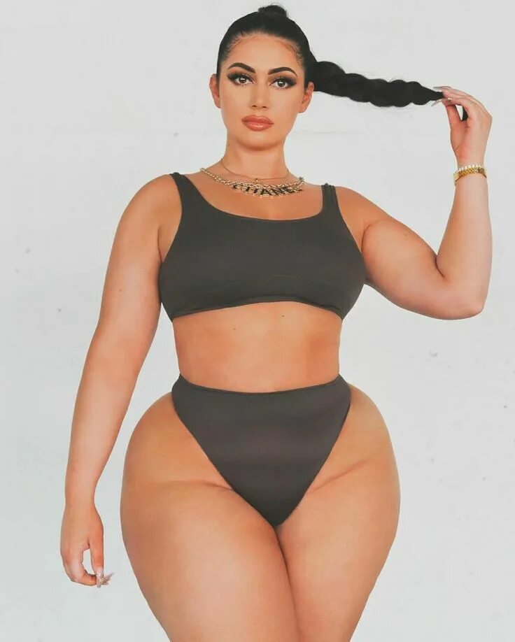 Широкие бедра сверху. Wide hips pic. Wide hips pic. Красивые бедра. Перевод.