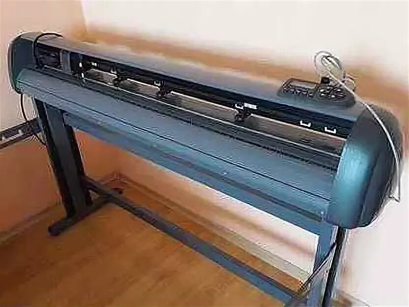Плоттер экран. Детектор банкнот. Режущий плоттер zeoncut pro-1350. Детектор банкнот pro cobra 1350. Pro 1350.