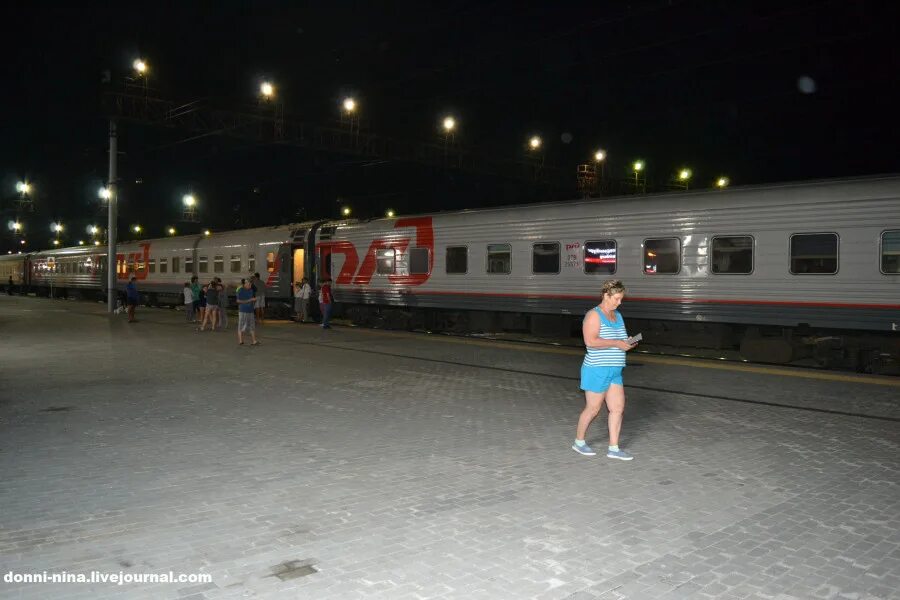 Поезд новый Уренгой Омск. Проводницы поезда 012я Москва новый Уренгой. Поезд 012 Ямал св. Железнодорожная 12 новый Уренгой. Уренгой уфа время