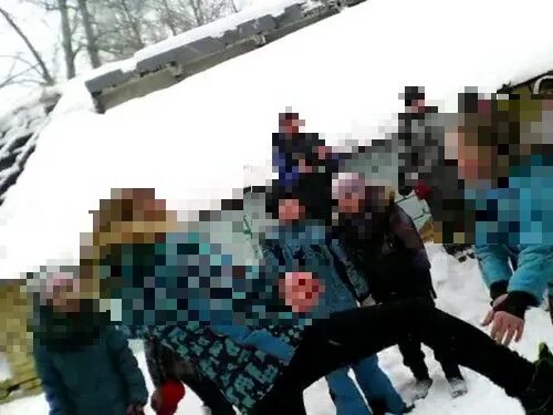 Драка девочек в Междуреченске. Драка девочек в школе Владивостока. Драка девочек в 33 школе верхняя Пышма.