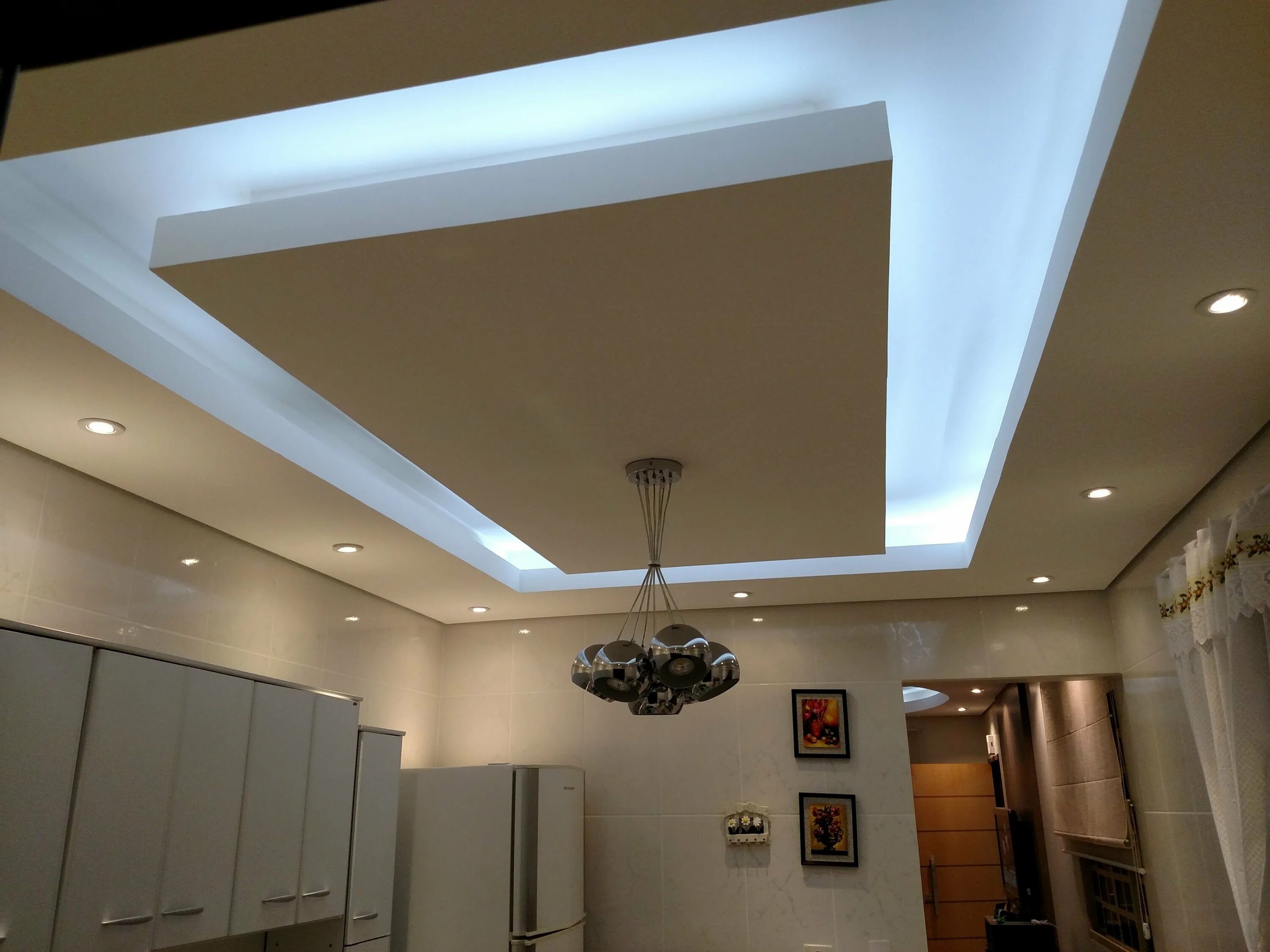 Ceiling. Потолки из гипсокартона. Потолок из гипсокартона с подсветкой. Потолок из гипрока с подсветкой. Подвесные потолки из гипсокартона с подсветкой.