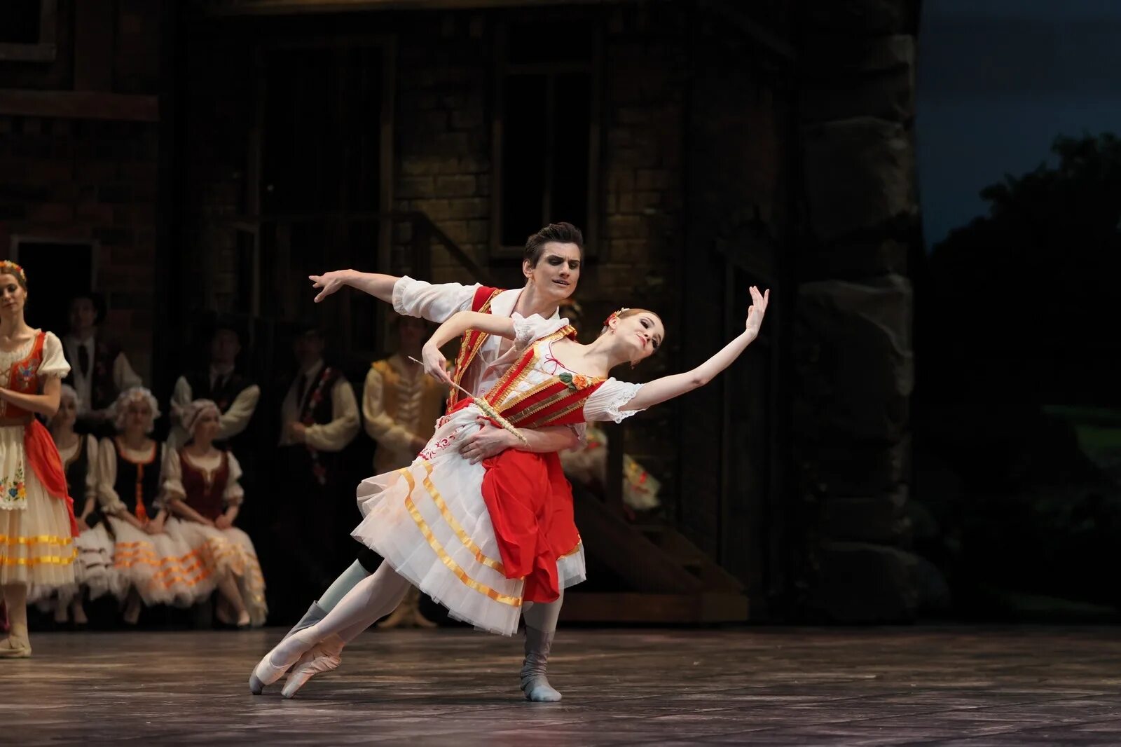 Балет золушка новат. Новат щелкунчик дуато. Театр оперы и балета труппы новосибирск. Щелкунчик балет большой театр программка. Афиша театра.