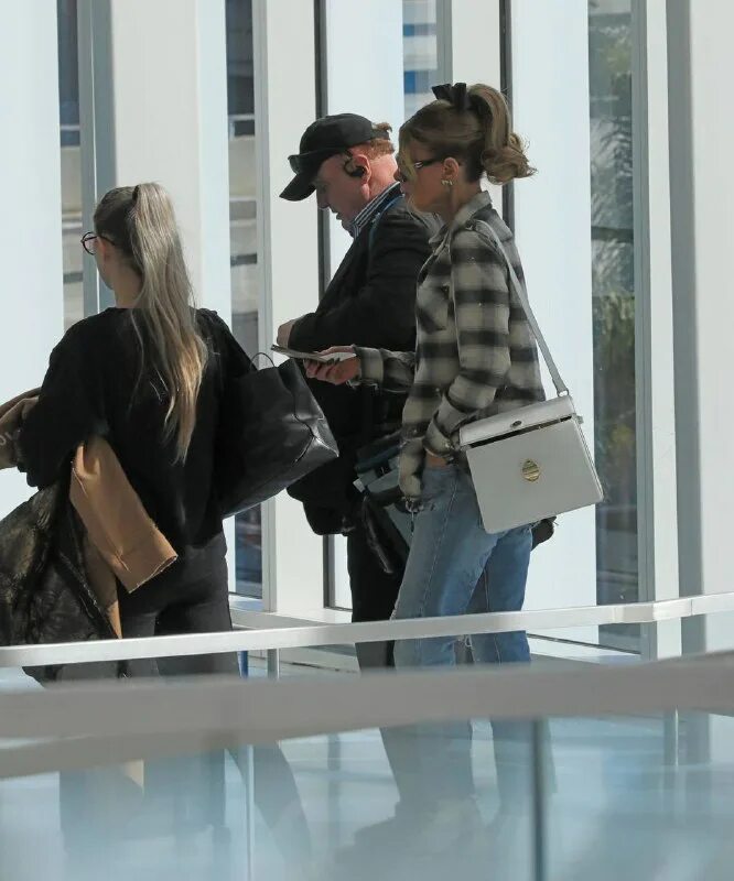 папарацци 2024. папарацци 2024. меган фокс папарацци. папарацци 2024. папарацци 2024.