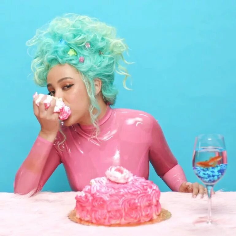 Get into it doja. Doja cat день рождения. doja cat genius. doja cat фото. doja cat в детстве.