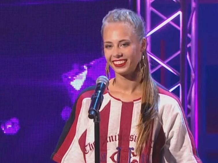 Сценография алиса в стране чудес цирк. Цирковое представление алиса. Необычное шоу в мире. Алиса доценко танцы на тнт. Любовь емельянова танцы.