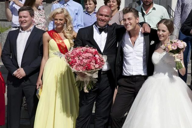 аверин женился. полина максимова. максим аверин 2023. свадьба аверина. аверин свадьба.