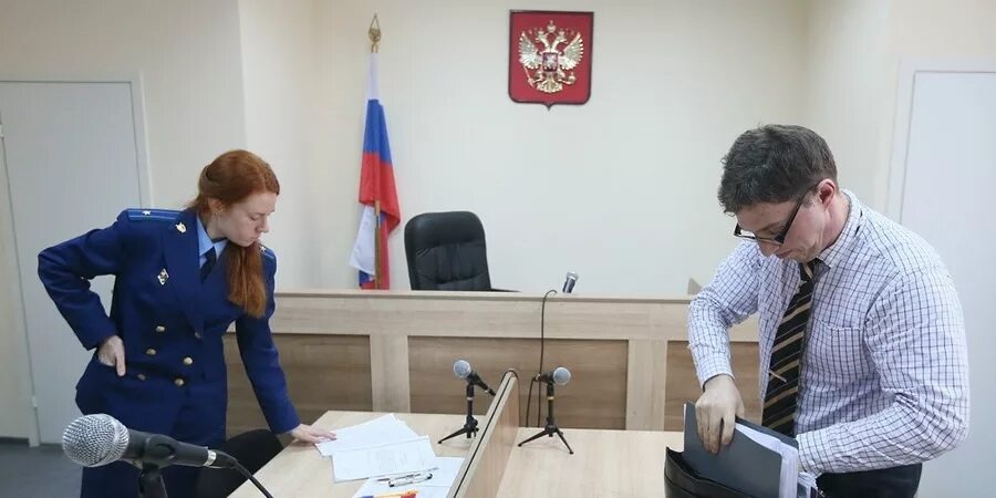 Следователи выступают в судах. Следователи выступают в судах