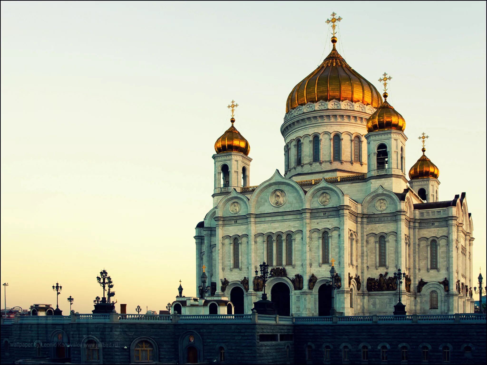 Храм в строго. Москва. храм христа спасителя. храм христа спасителя монастырь. храм христа спасителя 1998.