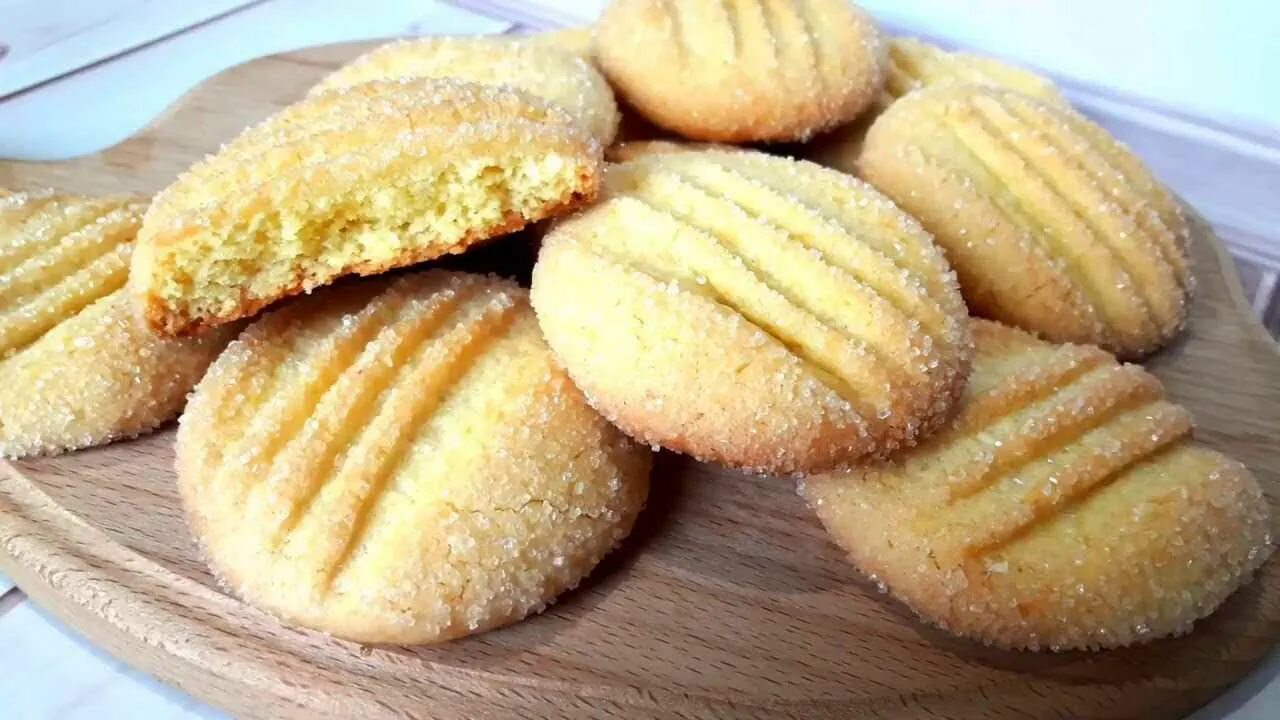 Испечь печенье из ничего. Печенье быстрое и вкусное. печенье бюджетное и вкусное. самое быстрое печенье. быстрое и вкусное печенье печенье.