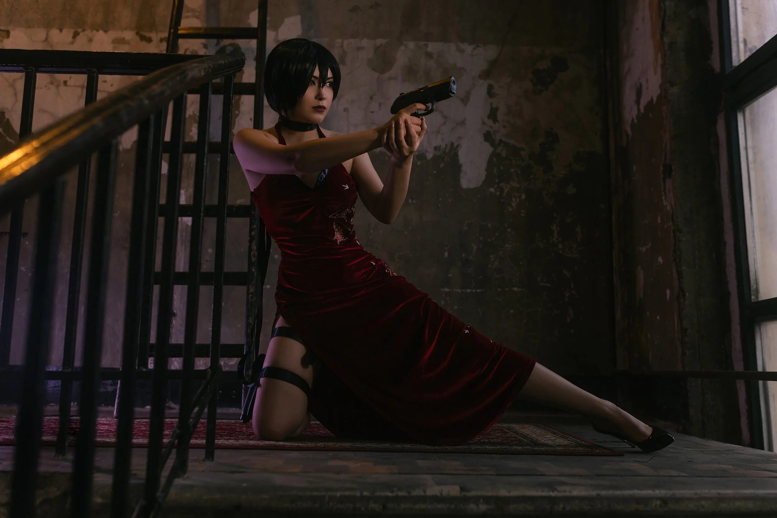 Cosplay wong. Ада Вонг актриса. Ада Вонг в платье. Косплей на аду Вонг из Resident Evil 4. Ада Вонг Cosplay.